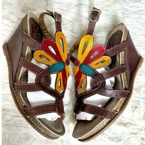 L’artiste Ronella Leather Strap Wedge Sandals‎ 38 US 8 flowers Bloomcore Travel
